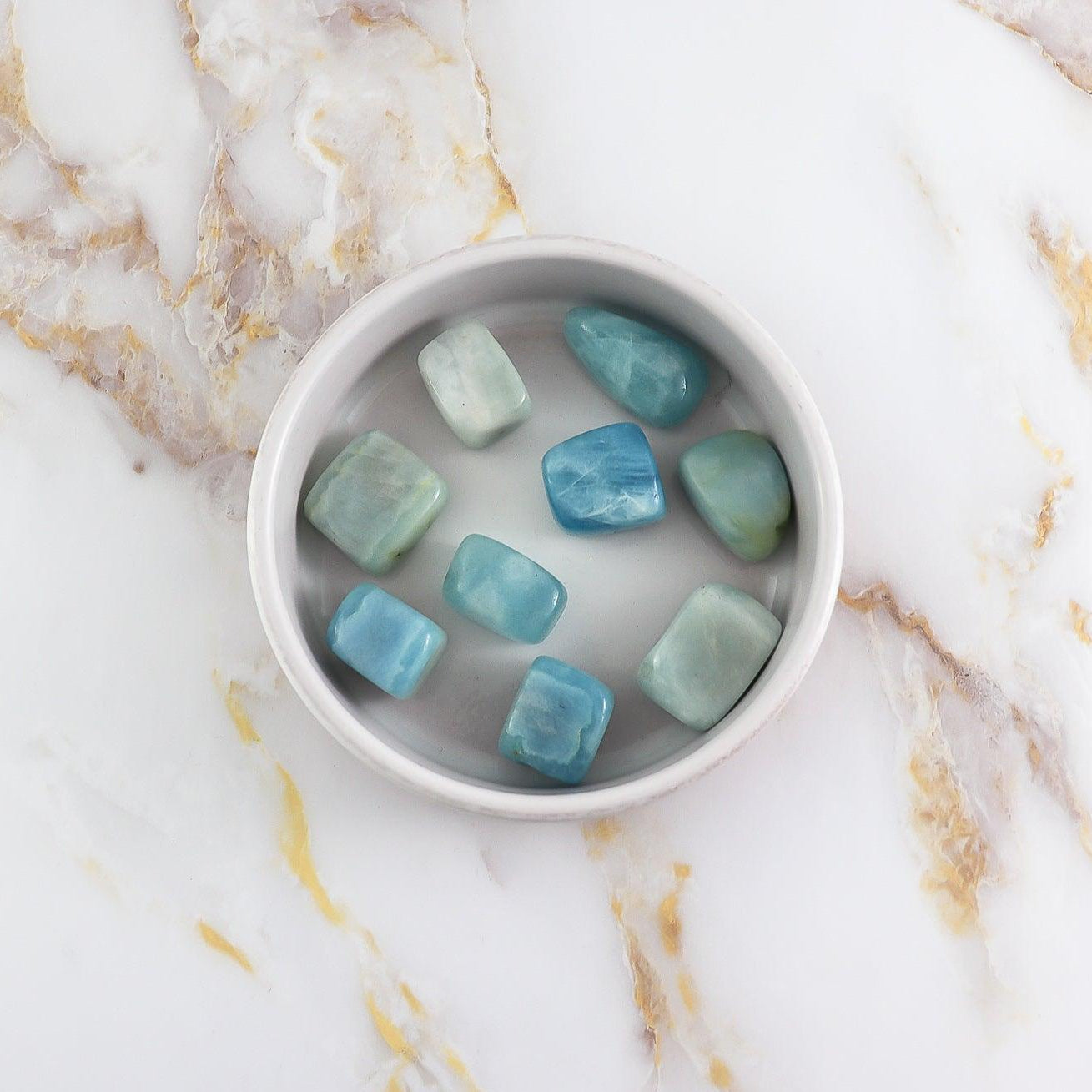 Aquamarine tumbled stone
